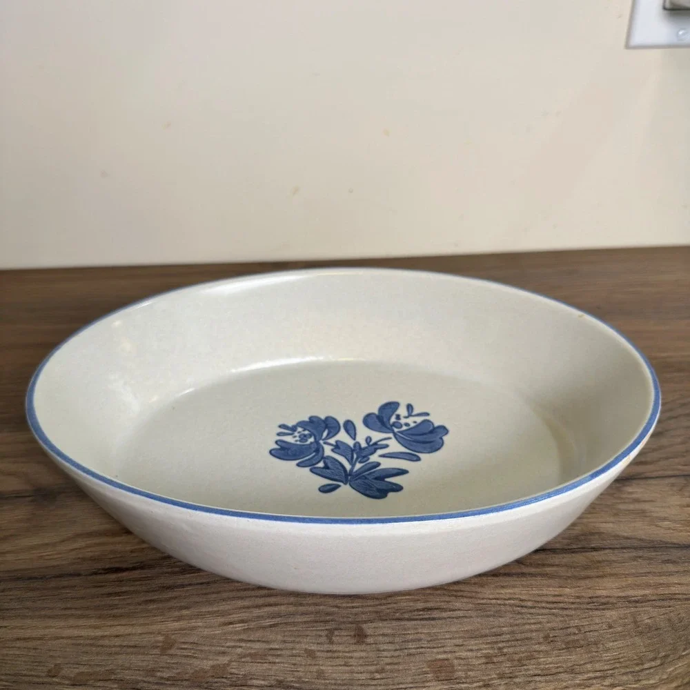 Pfaltzgraff Yorktowne Oval Vegetable Bowls Vintage Blue Floral Stoneware Set 2
